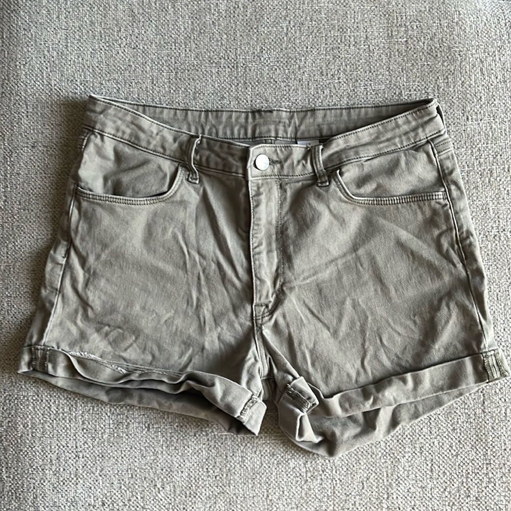 H&M shorts